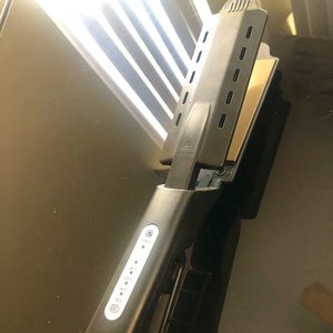 1 1/2 inch ceramic plated flat iron.